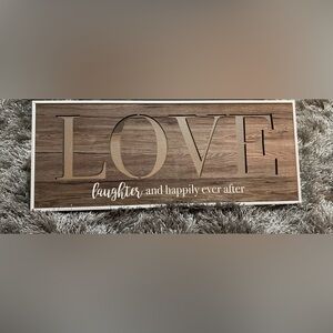 Beautiful wall decor like new condition